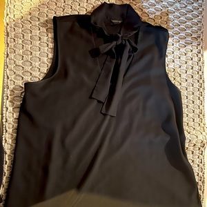 Ann Taylor sleeveless tie neck sleeveless blouse top
